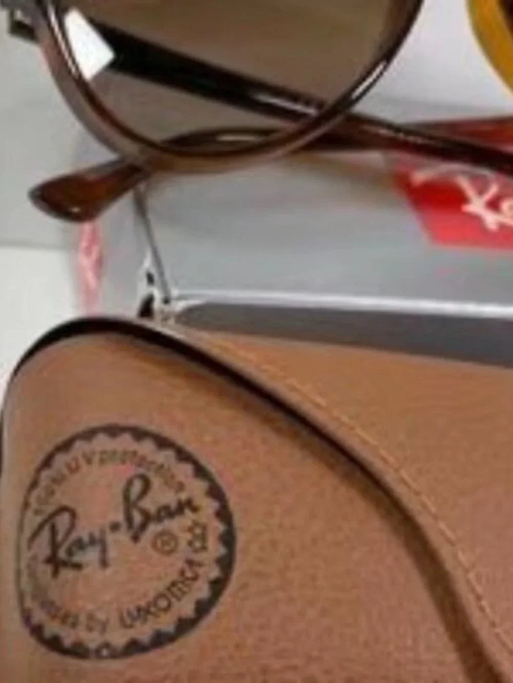 Ray-Ban RB4125 Tortoiseshell Polarized Sunglasses - Picture 2 of 5